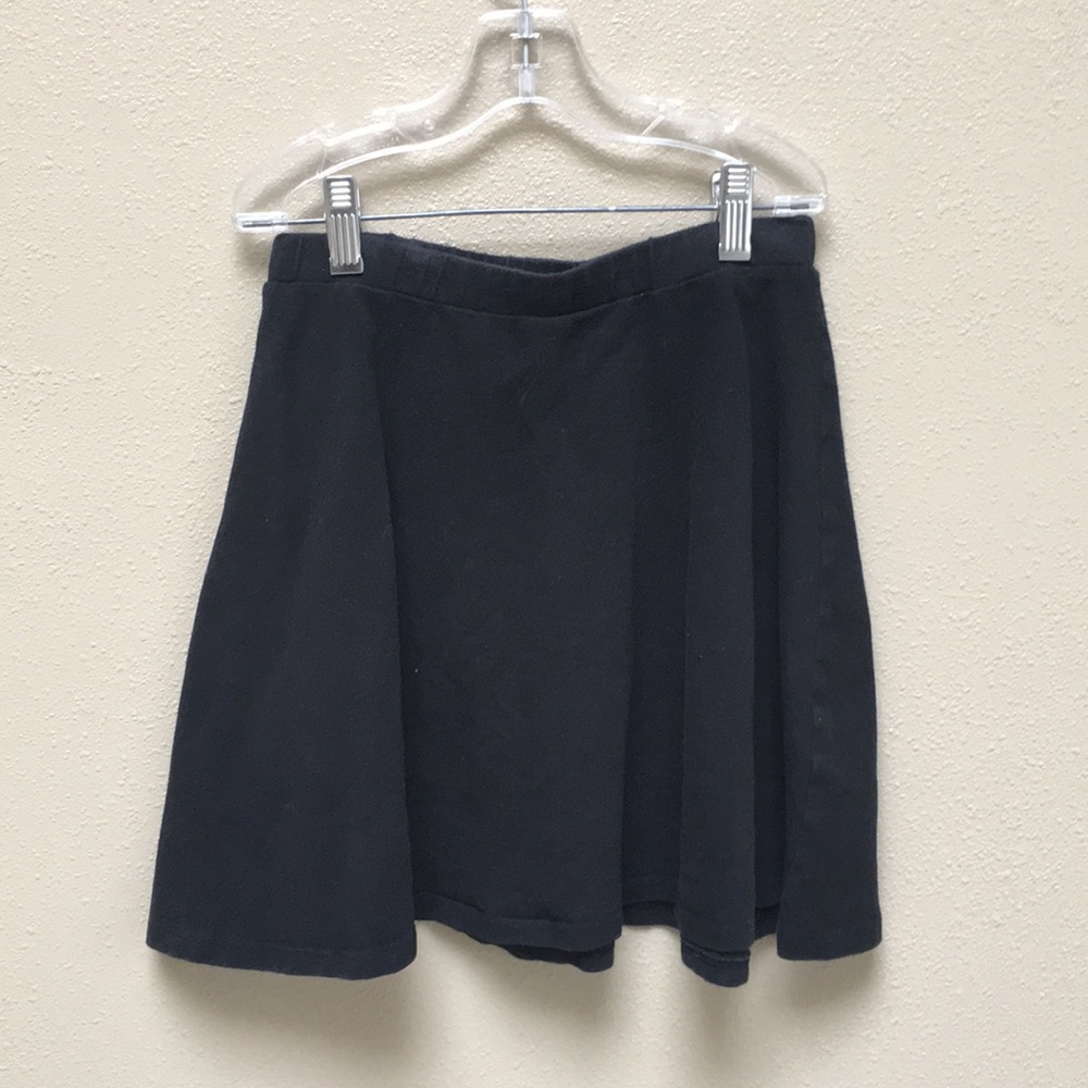 Black skater skirt